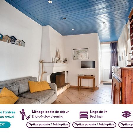 Jolie Maison Avec Cour Pour 5 Personnes Noirmoutier-en-l'Ile Esterno foto