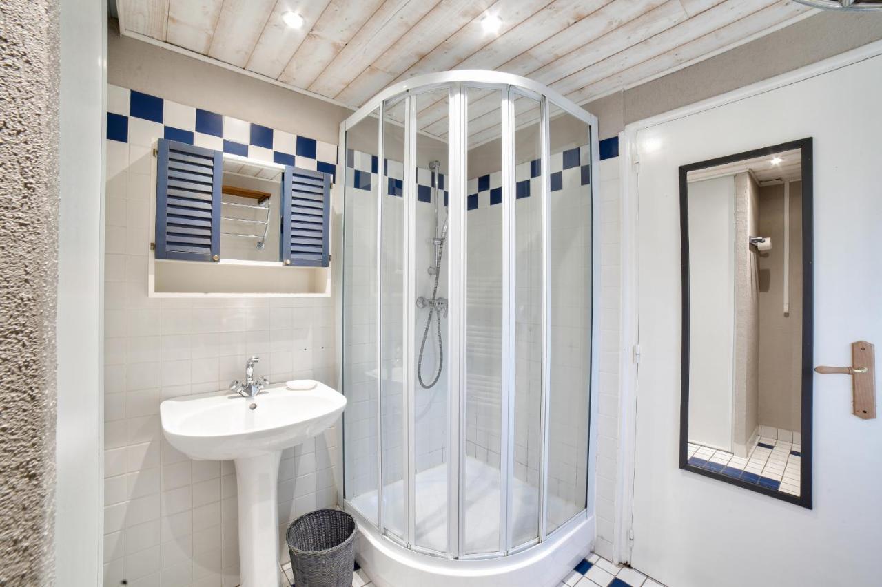 Jolie Maison Avec Cour Pour 5 Personnes Noirmoutier-en-l'Ile Esterno foto